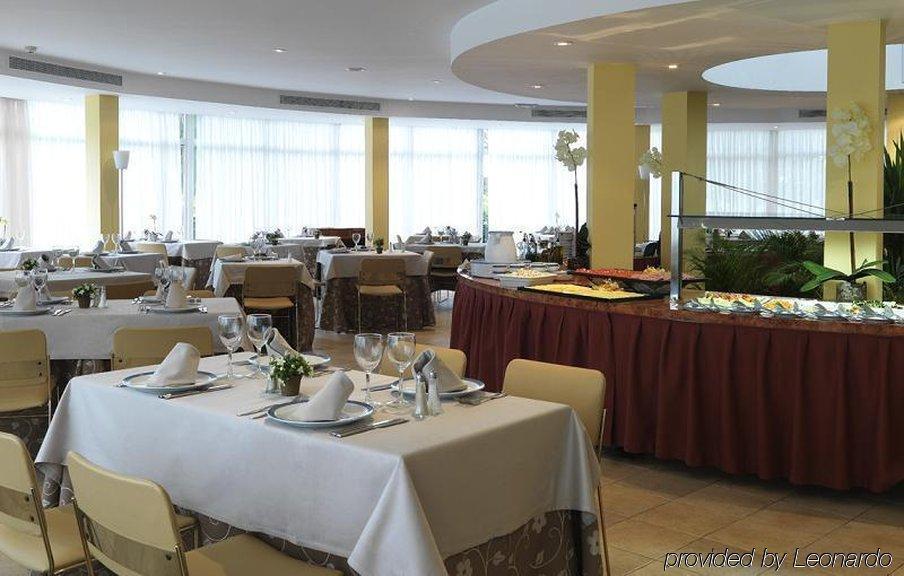Hotel Intur Azor Benicàssim Ristorante foto
