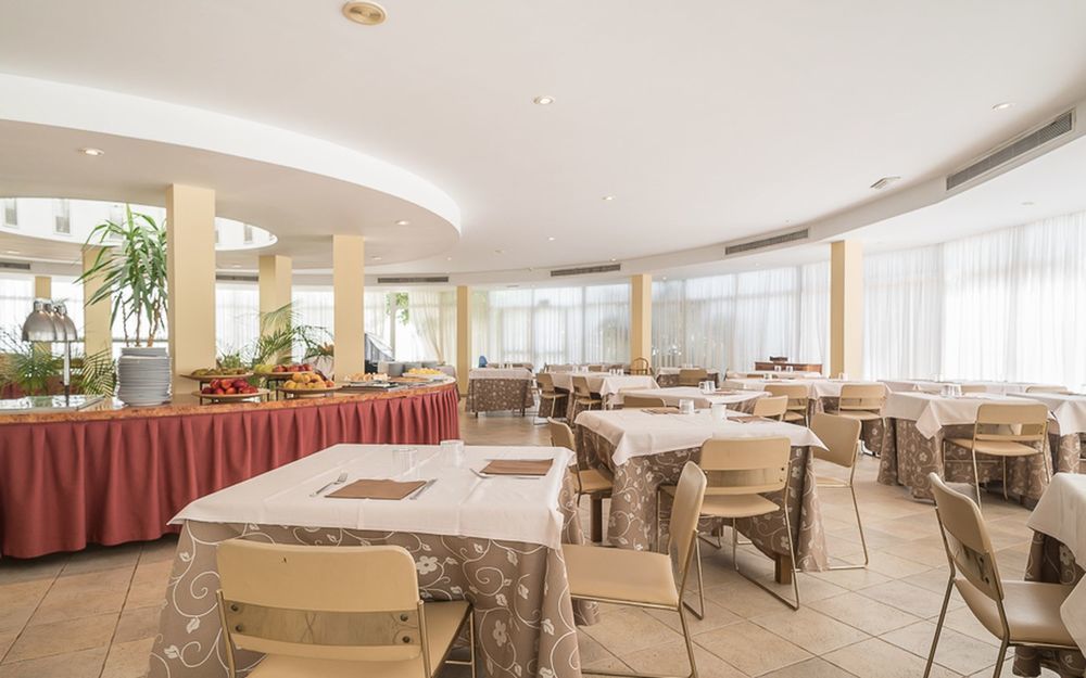 Hotel Intur Azor Benicàssim Esterno foto